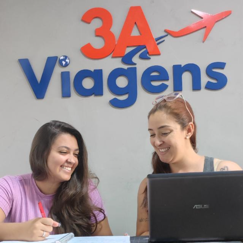 Equipe de atendimento da 3A Viagens